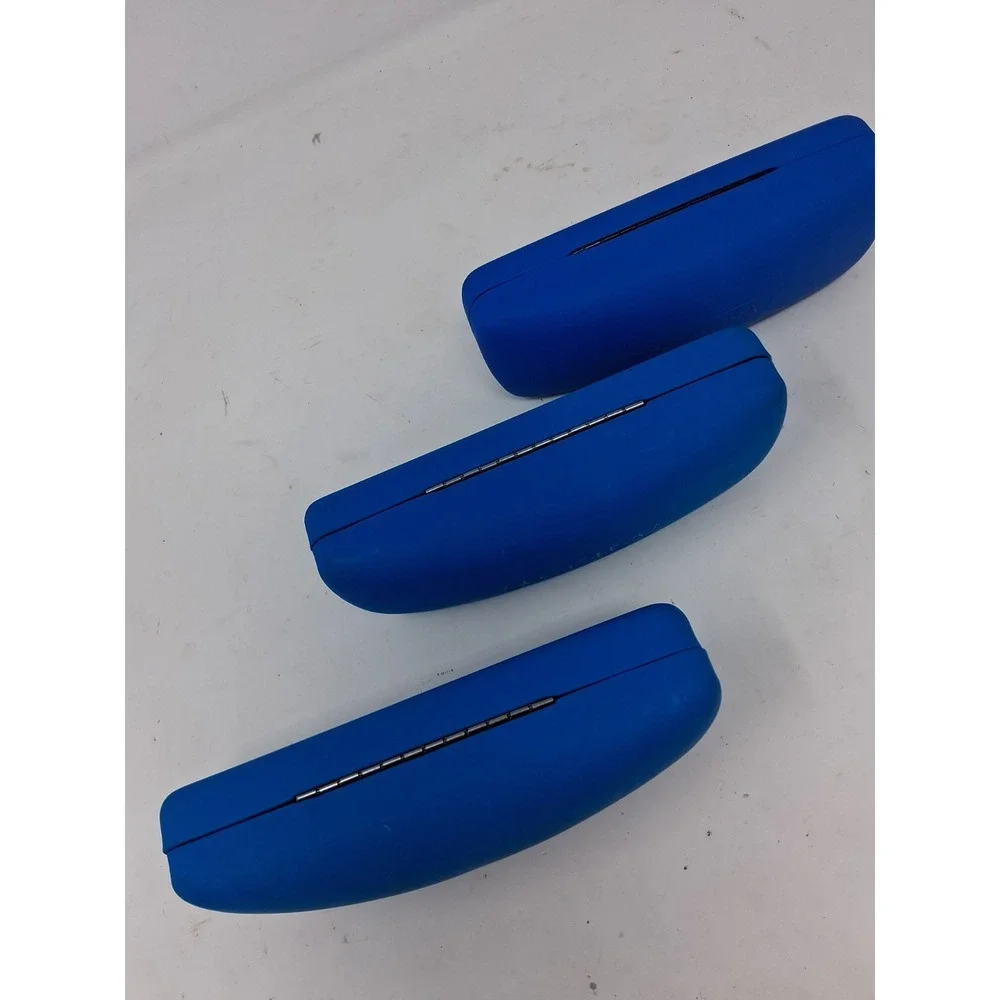 3 PIECES GLASSES USA CLAMSHELL EYEGLASSES / SUNGLASSES CASE BLUE. X